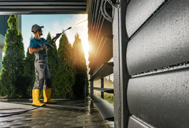 Best Concrete Pressure Washing  in Visalia, CA